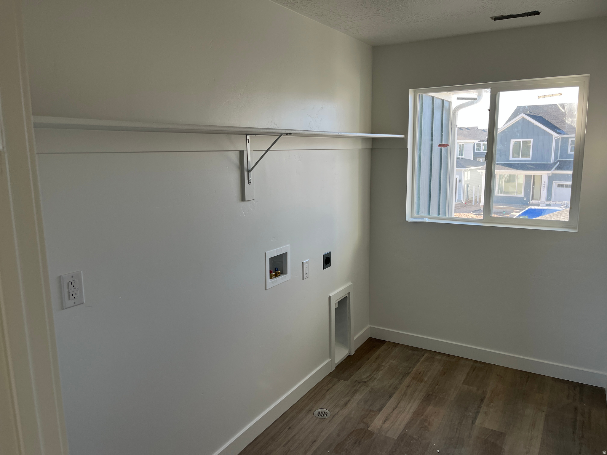 FIREFLY - Residential