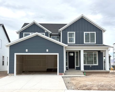 Photo of 3006 N LONE PINE ST #642, Eagle Mountain, UT 84005 (MLS # 2123313)