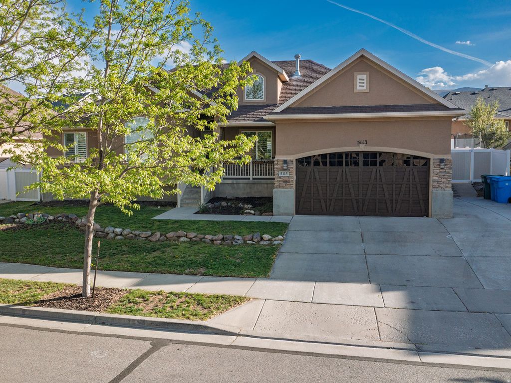 Photo of 5113 W BUCKEYE VIEW WAY S, Riverton, UT 84096 (MLS # 2150133)