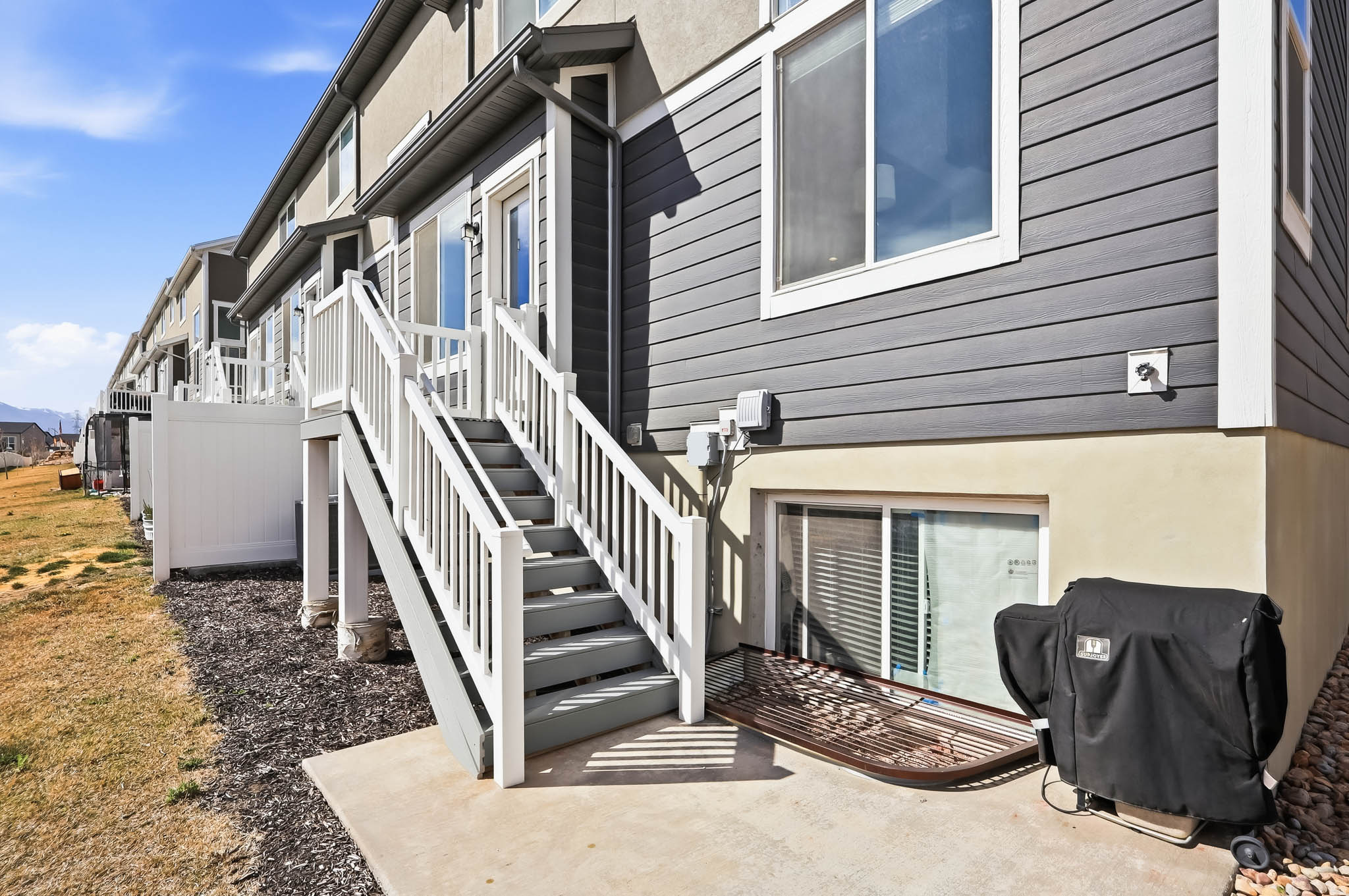 RIDGEHORNE - Residential