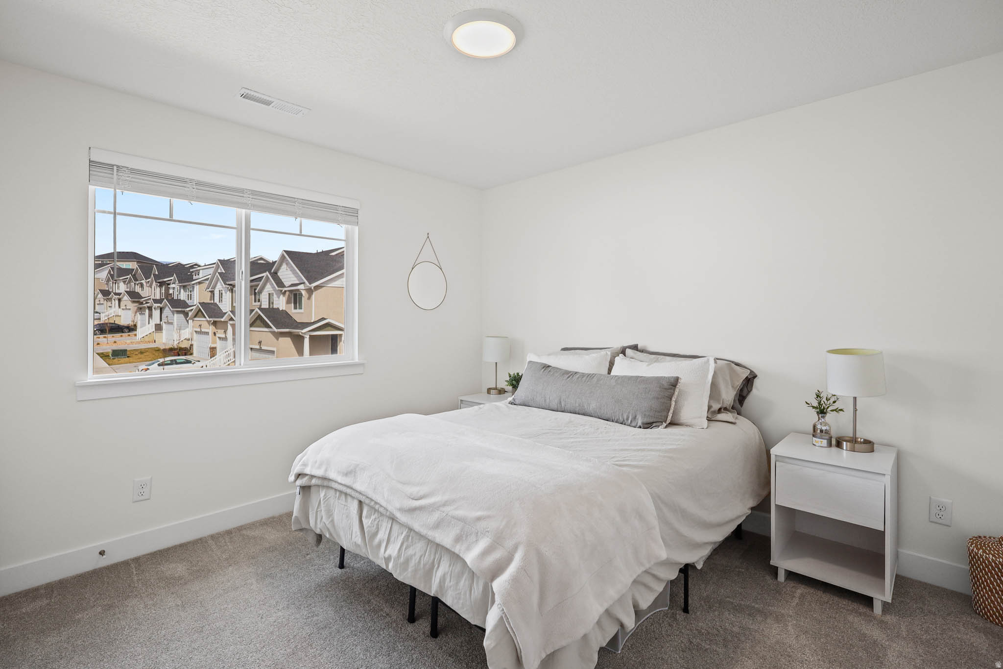 RIDGEHORNE - Residential