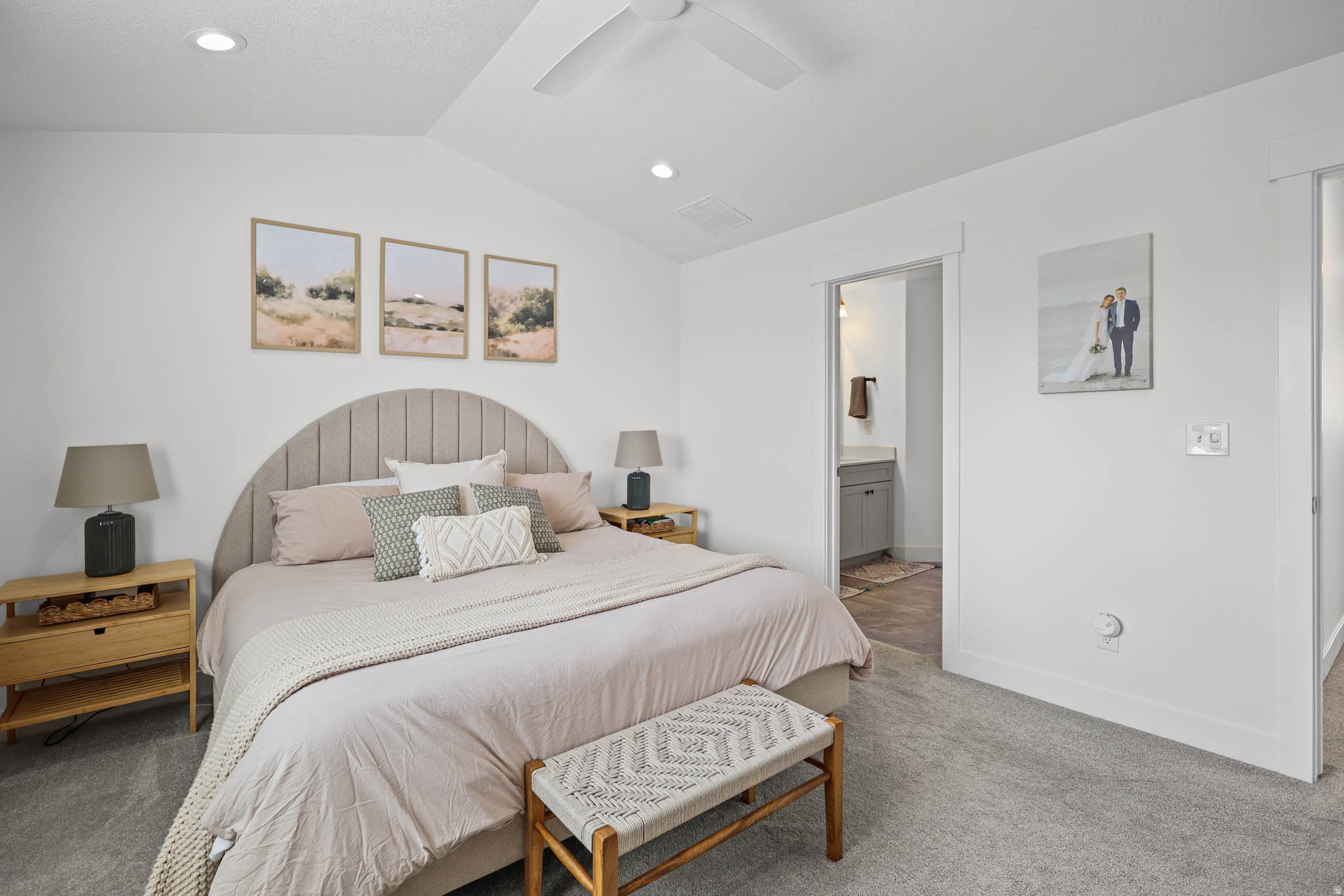 RIDGEHORNE - Residential