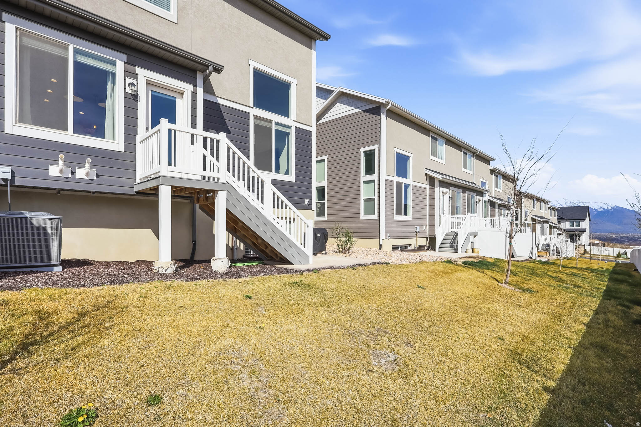 RIDGEHORNE - Residential