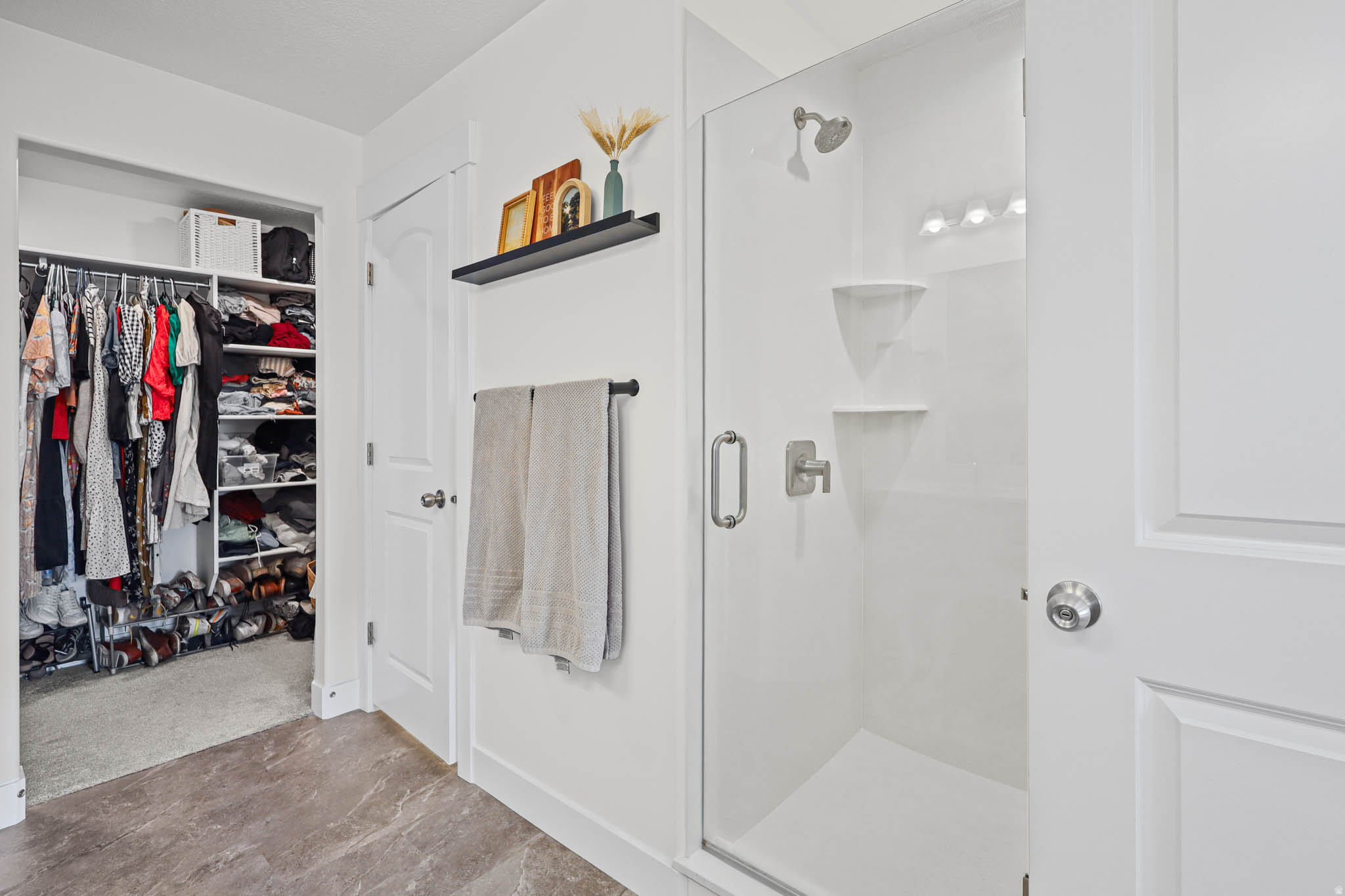 RIDGEHORNE - Residential