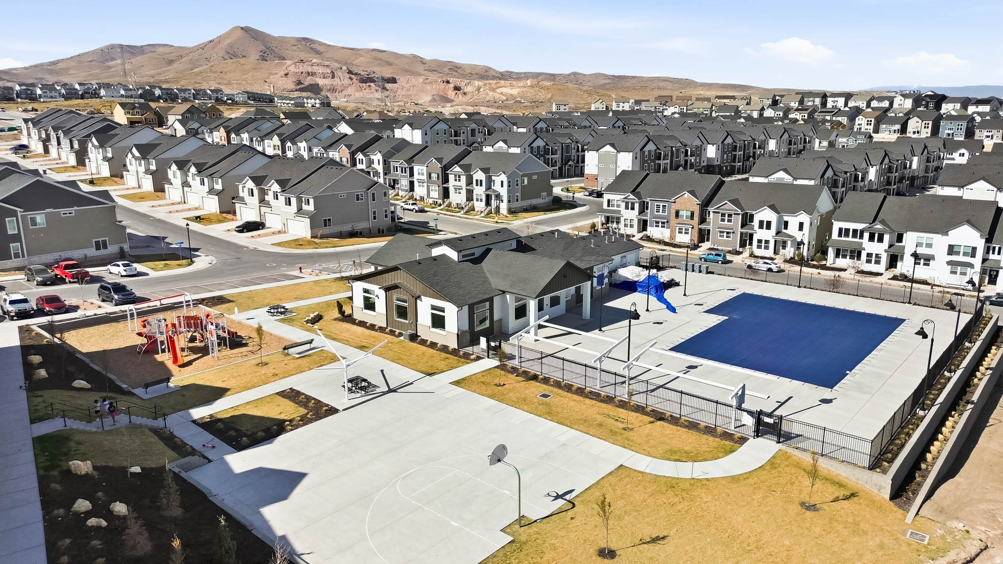 RIDGEHORNE - Residential