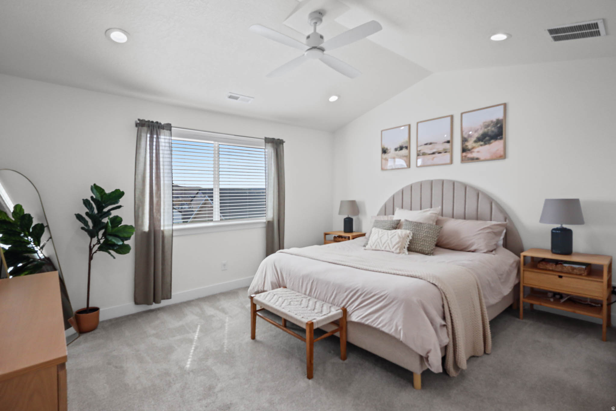 RIDGEHORNE - Residential