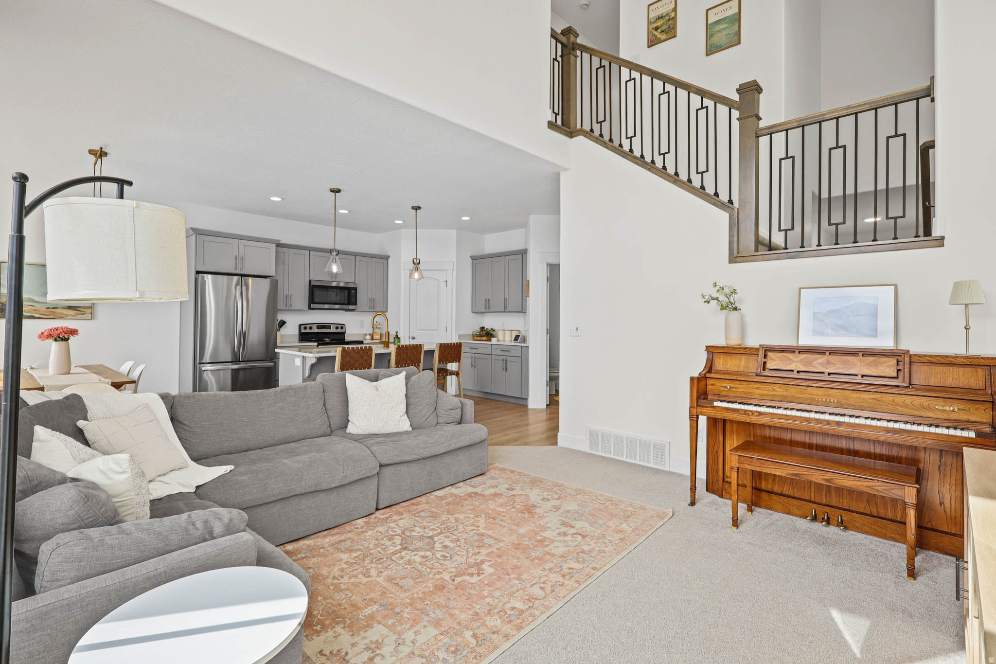 RIDGEHORNE - Residential