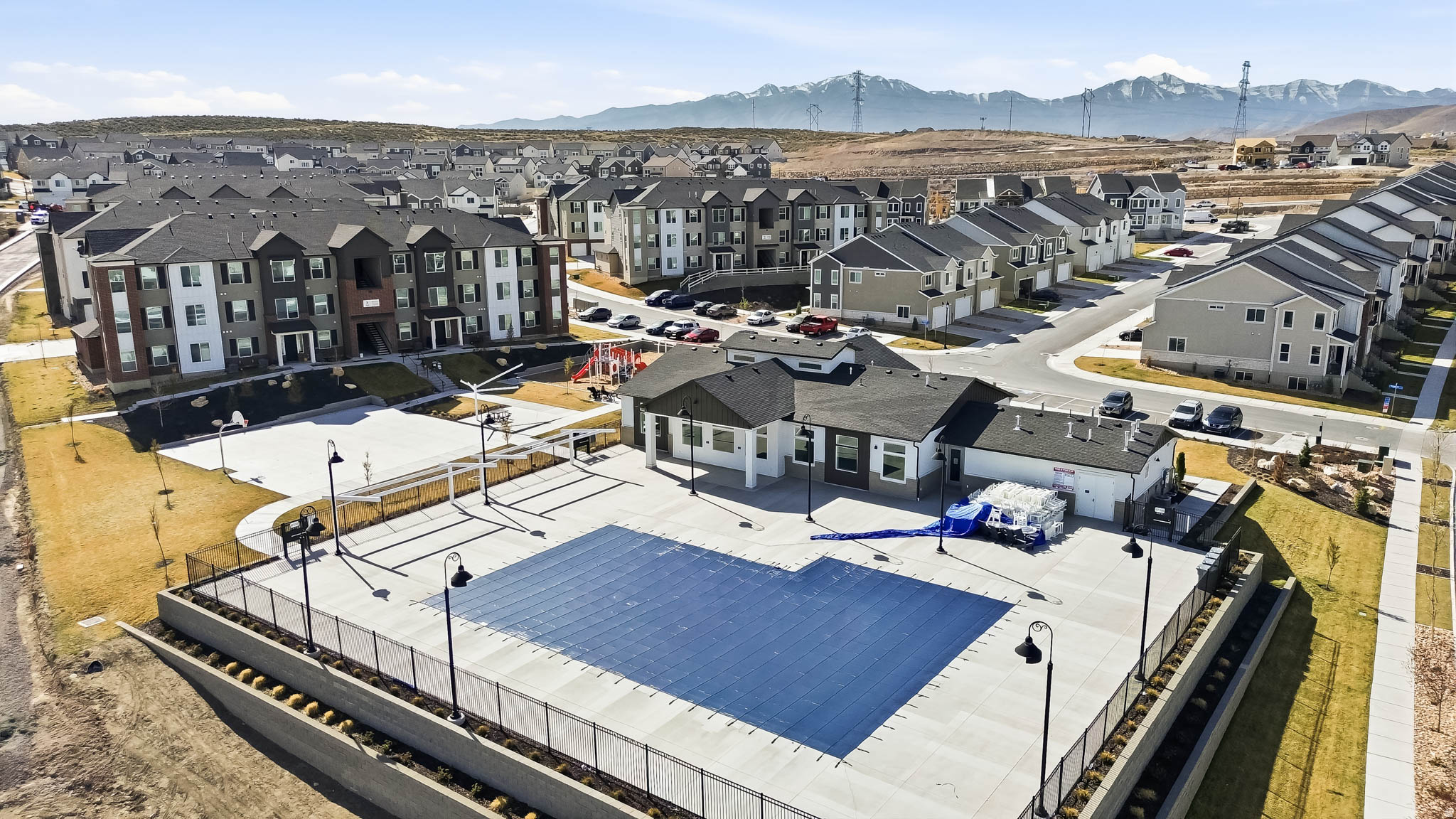 RIDGEHORNE - Residential