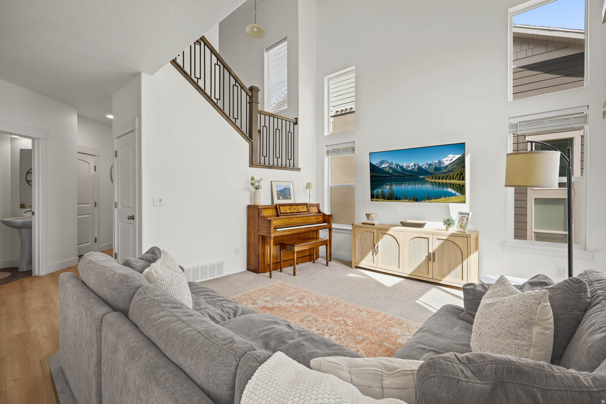 RIDGEHORNE - Residential