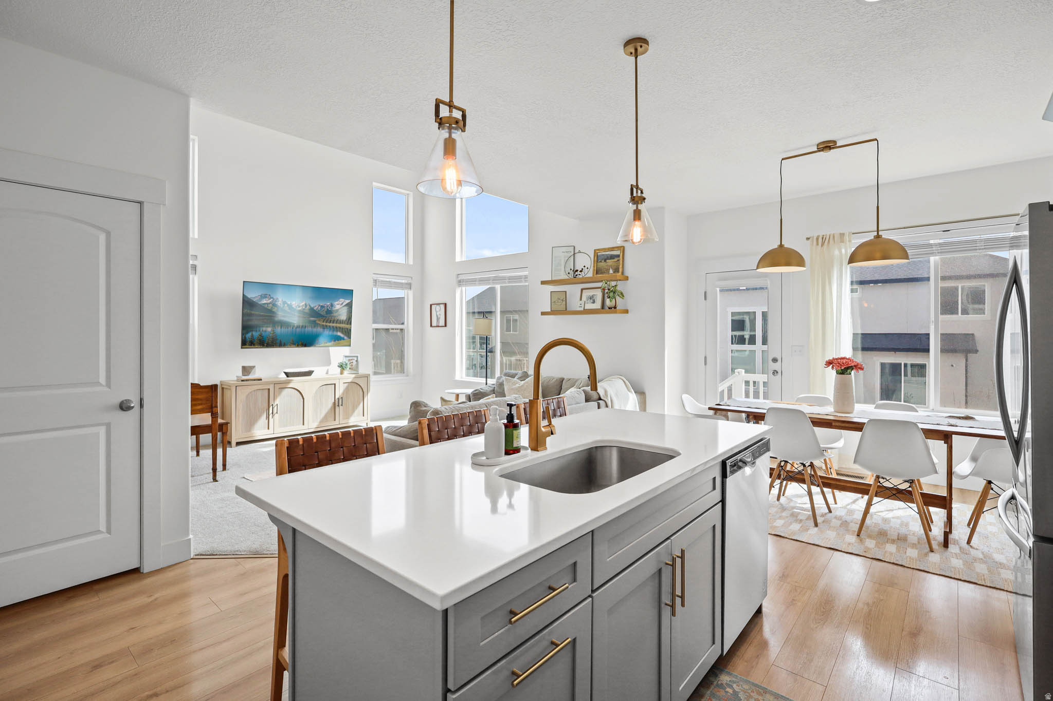 RIDGEHORNE - Residential