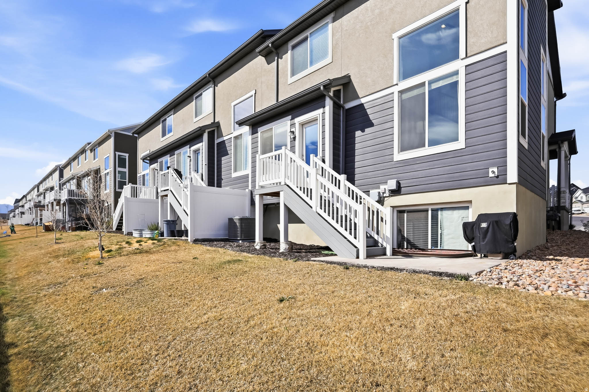 RIDGEHORNE - Residential