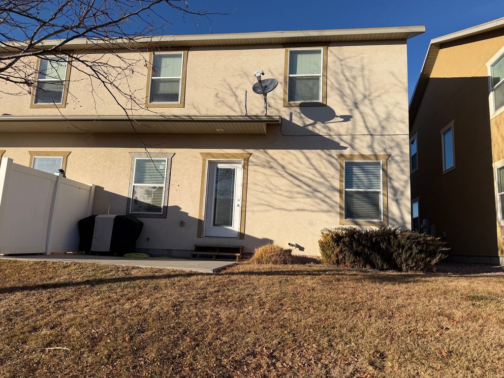 Photo of 384 E 535 S, Vernal, UT 84078 (MLS # 2137080)