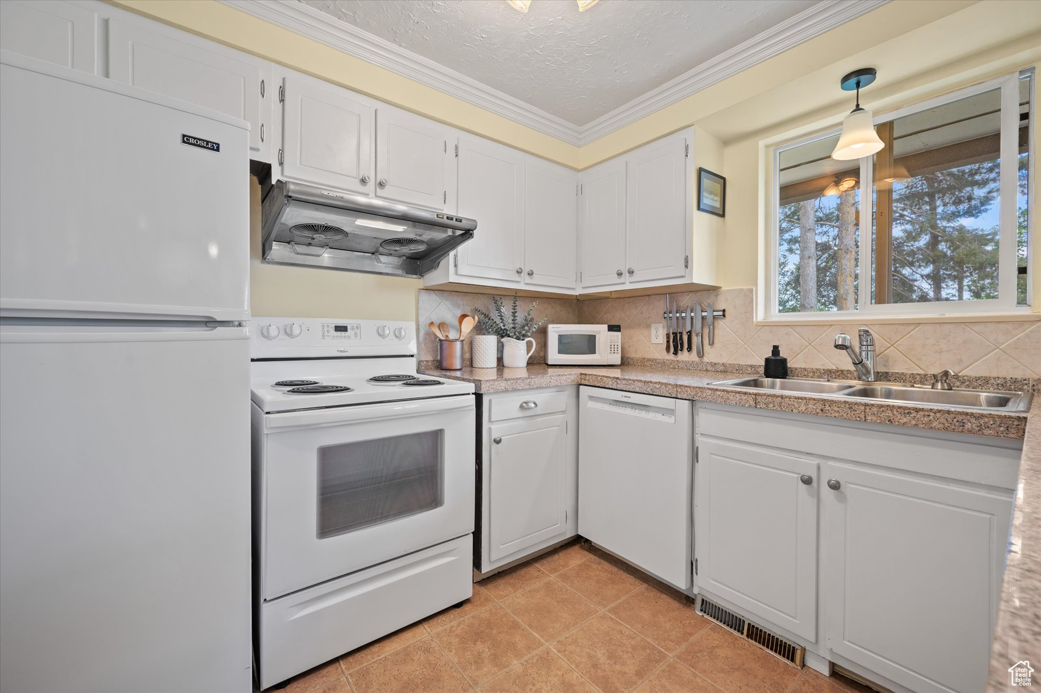 2068 S 200, Bountiful, Utah image 14