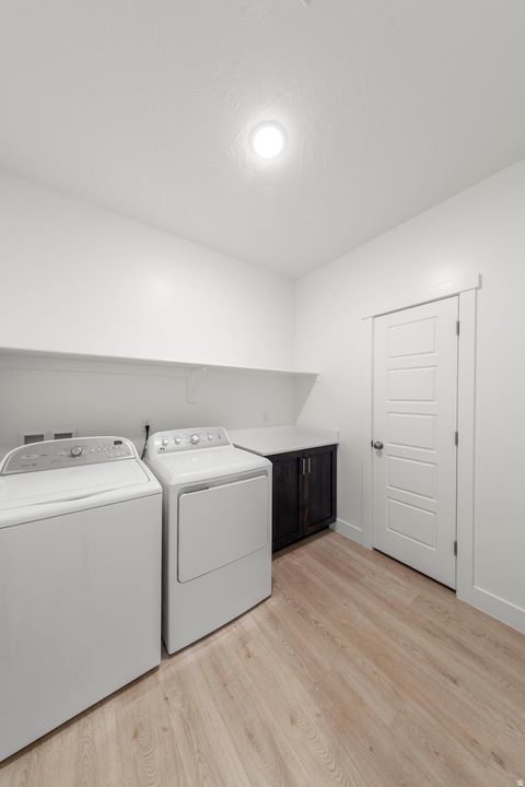 Tiny photo for 3084 E FUCHSIA DR, Saint George, UT 84790 (MLS # 2134241)