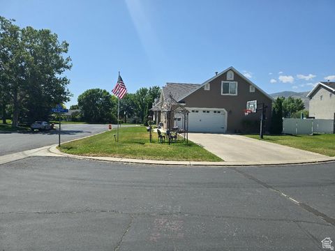 Tiny photo for 969 S COVE RD, Saratoga Springs, UT 84045 (MLS # 2135346)