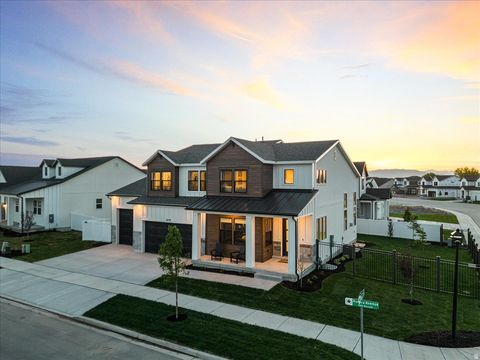 Photo of 2458 W AURORA AVE #287, Mapleton, UT 84664 (MLS # 2123505)