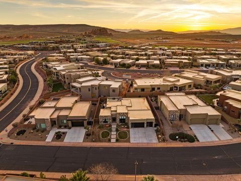 Tiny photo for 5409 W COPPER CLIFFS WAY, Hurricane, UT 84737 (MLS # 2133577)