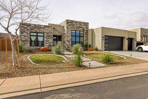 Tiny photo for 5409 W COPPER CLIFFS WAY, Hurricane, UT 84737 (MLS # 2133577)