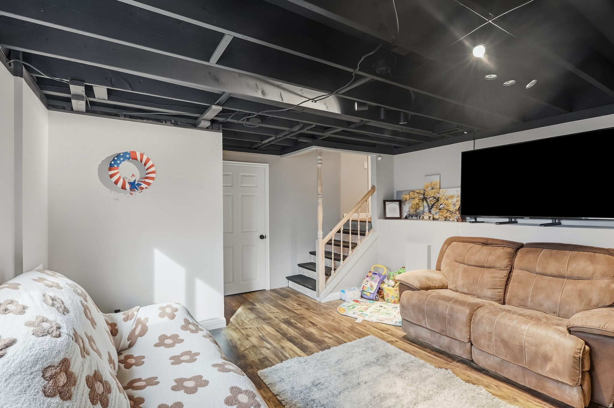 WALNUT HILLS PLAT B - Residential