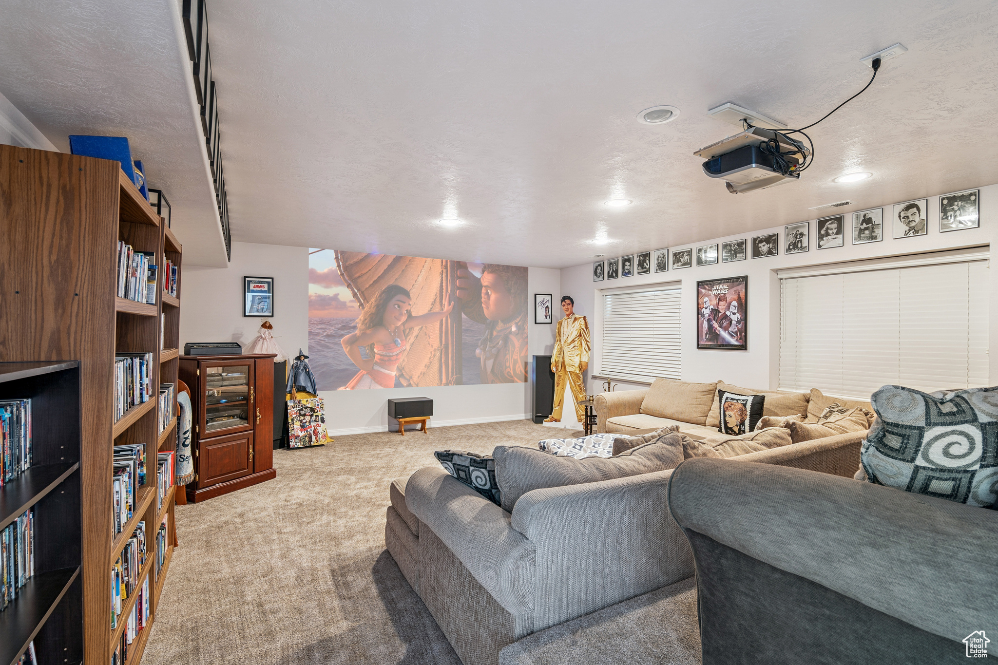 Payson, Utah 84651, United States, 6 Bedrooms Bedrooms, ,4 BathroomsBathrooms,Residential,Active,160327