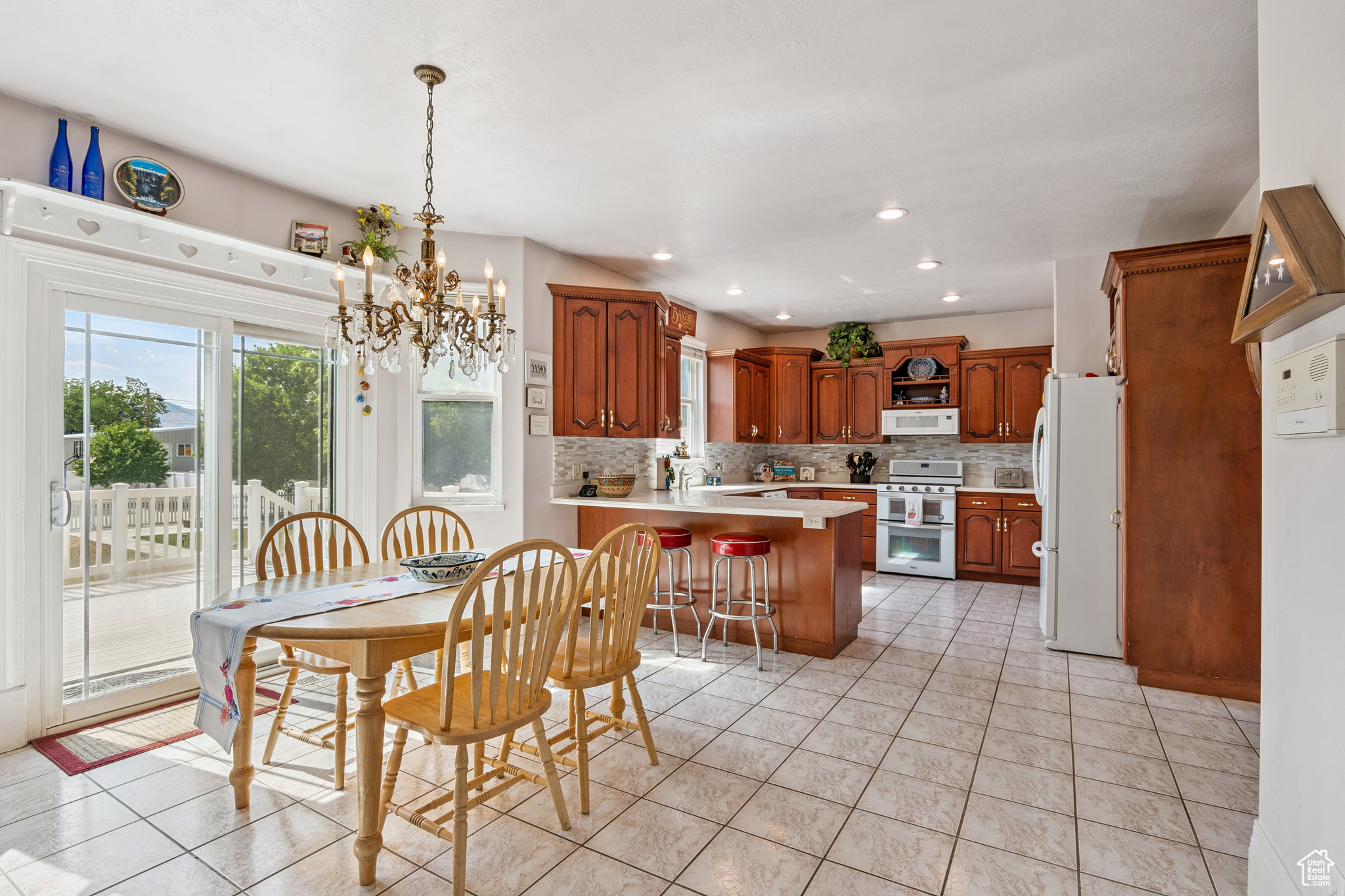 Payson, Utah 84651, United States, 6 Bedrooms Bedrooms, ,4 BathroomsBathrooms,Residential,Active,160327