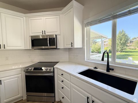 Tiny photo for 152 W 4050 N, Pleasant View, UT 84414 (MLS # 2113257)