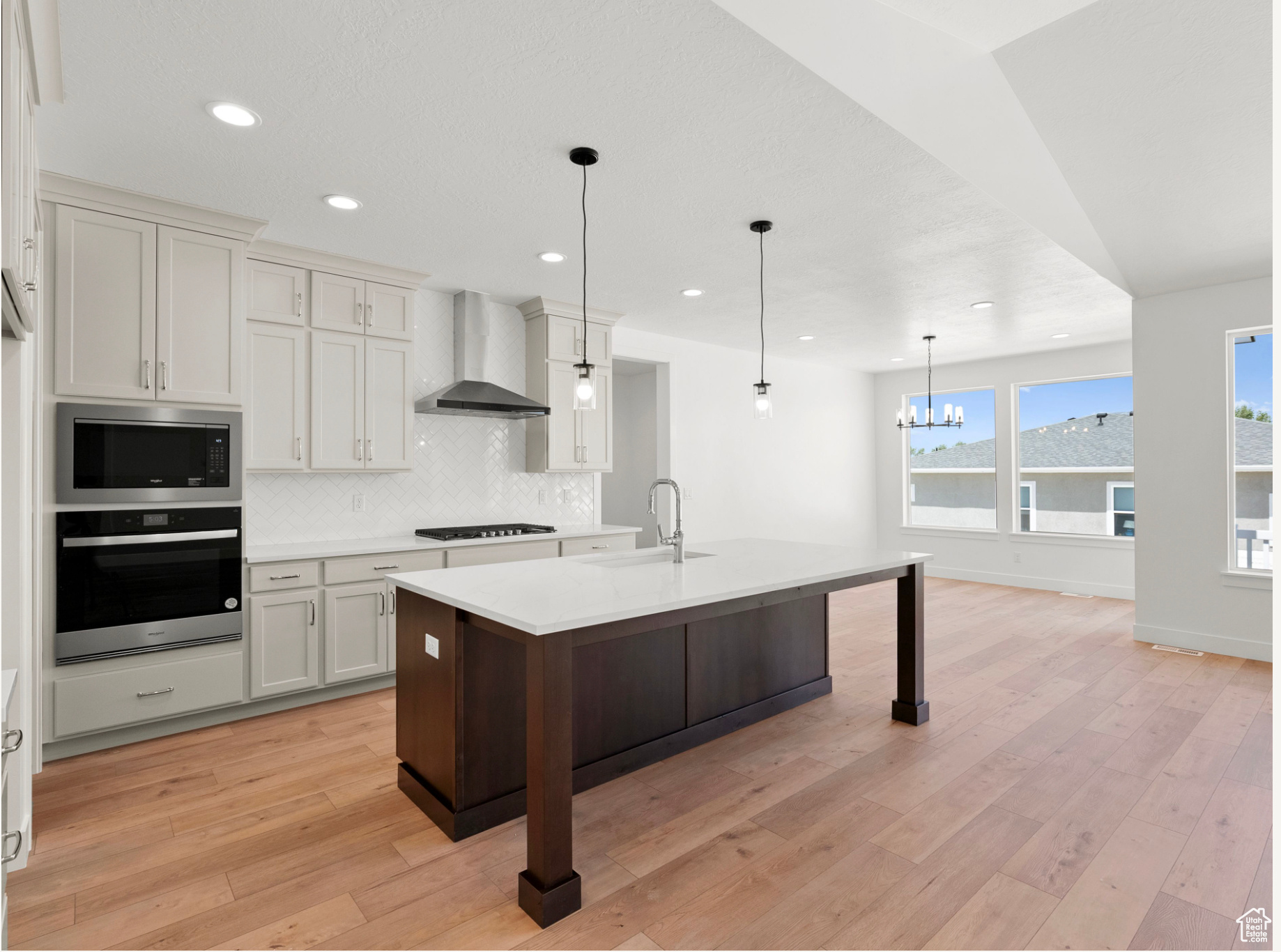 RIVER POINT - Residential