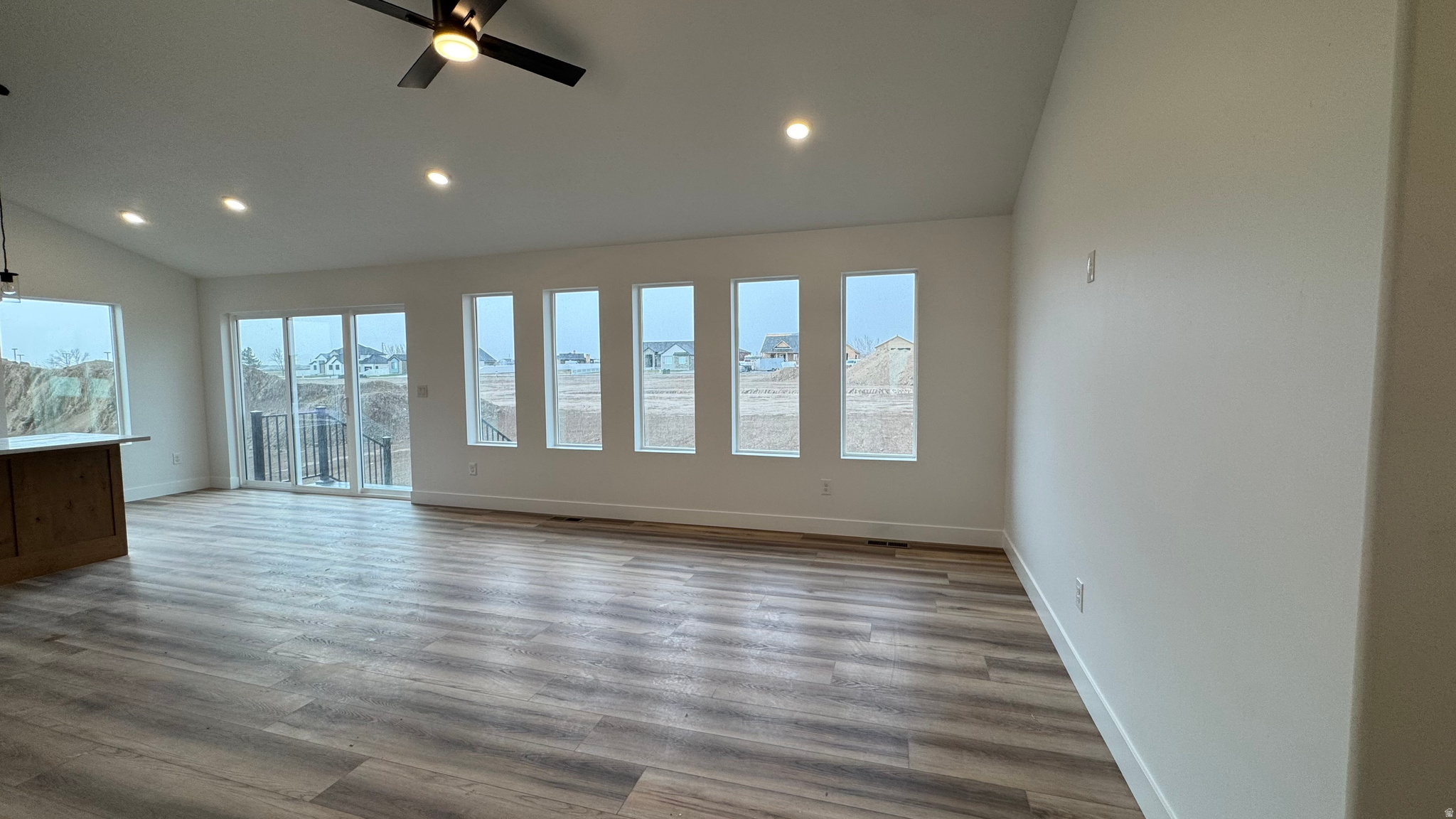 COWBOY ESTATES - Residential