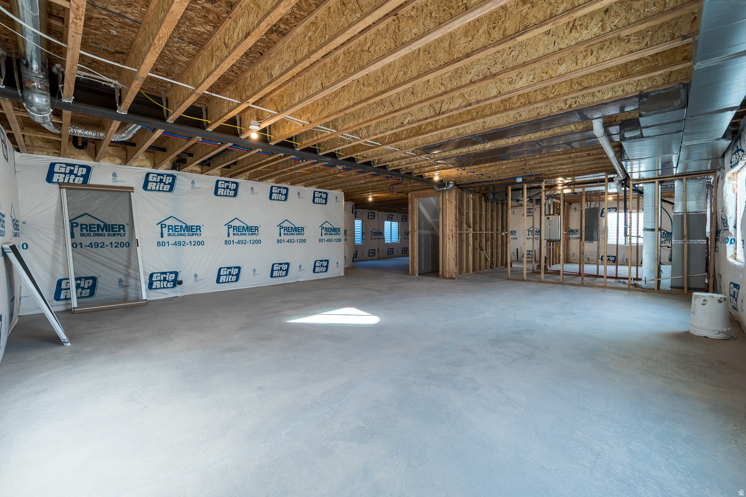 COWBOY ESTATES - Residential