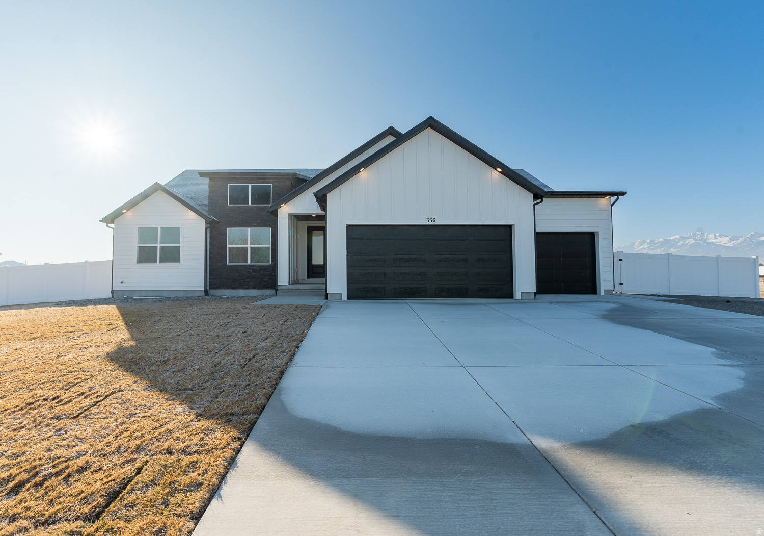 COWBOY ESTATES - Residential