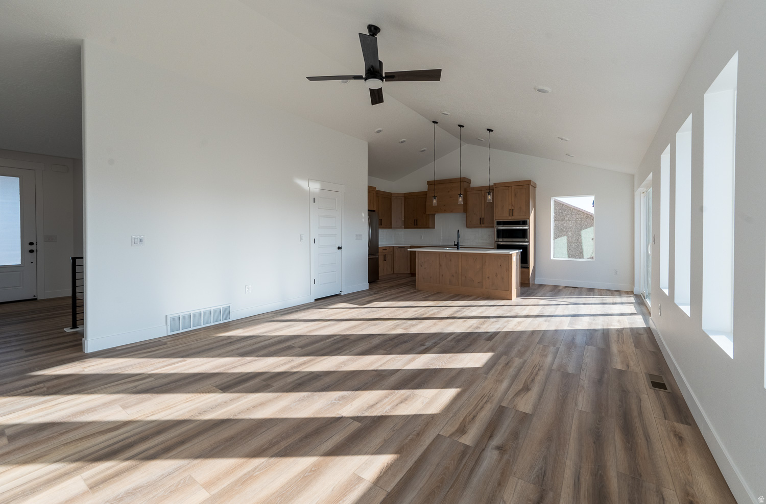 COWBOY ESTATES - Residential