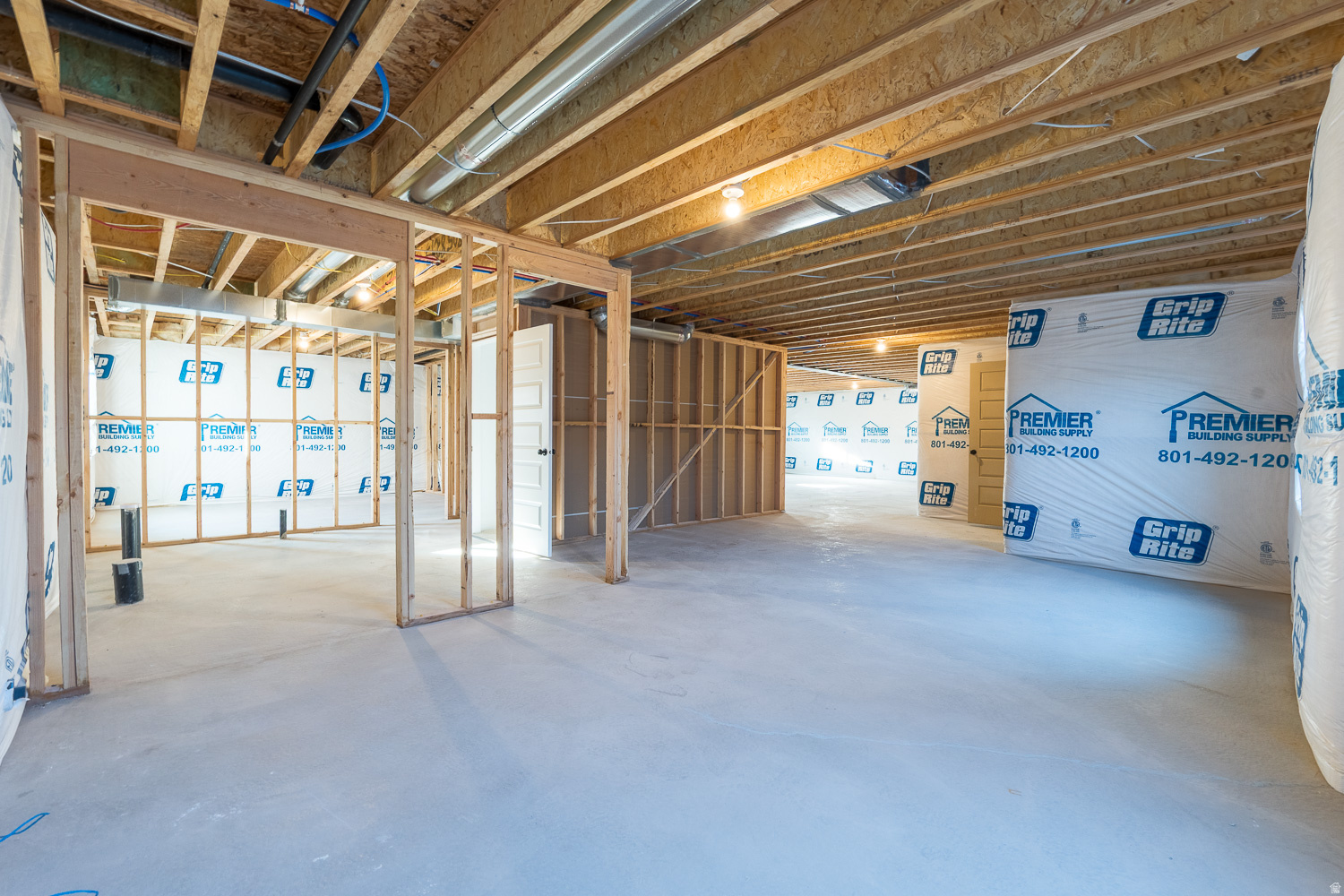 COWBOY ESTATES - Residential