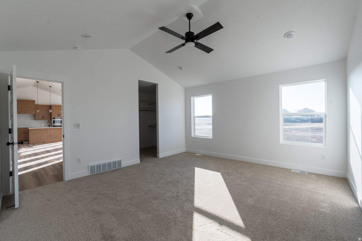 COWBOY ESTATES - Residential