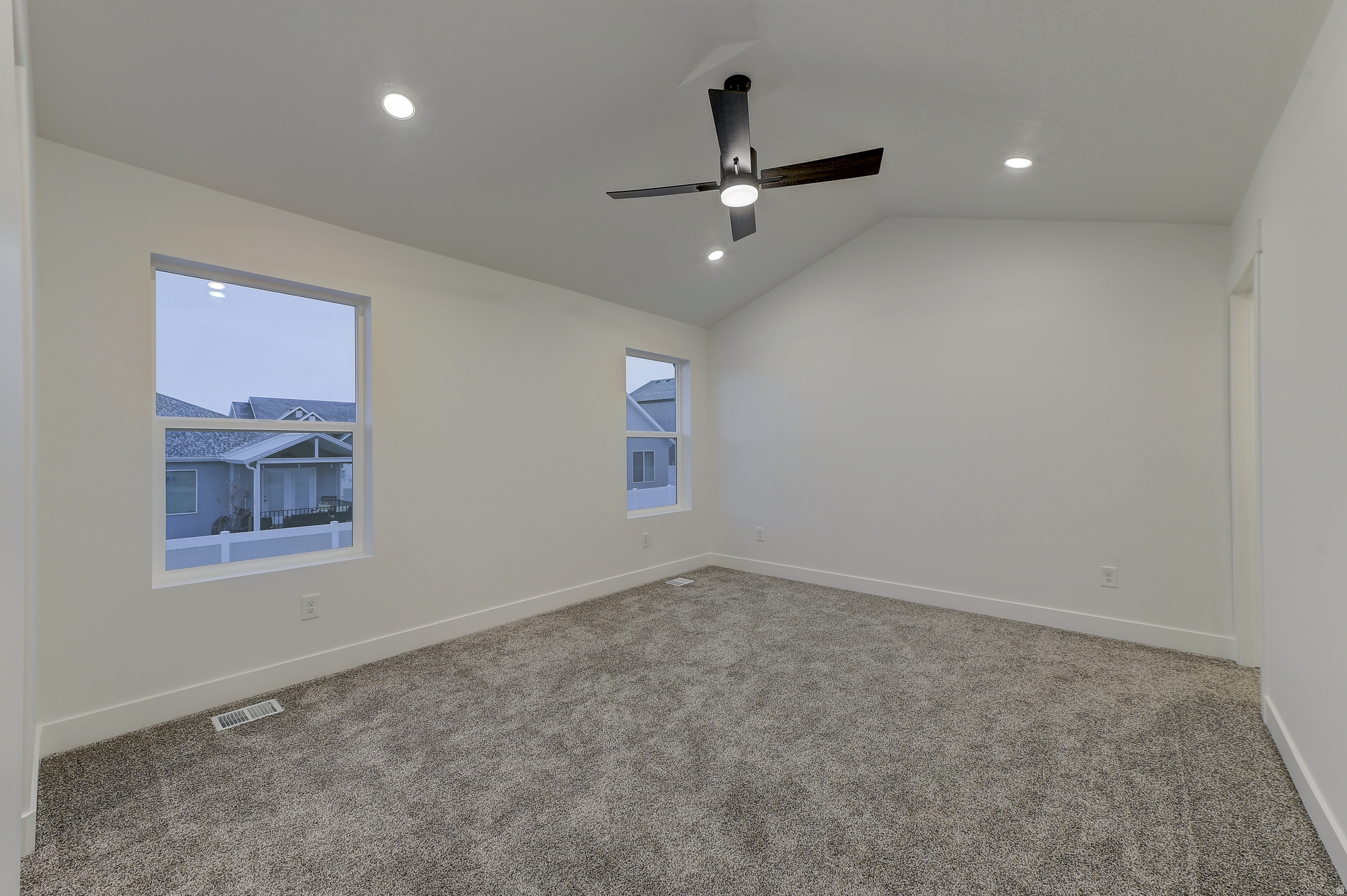 COWBOY ESTATES - Residential