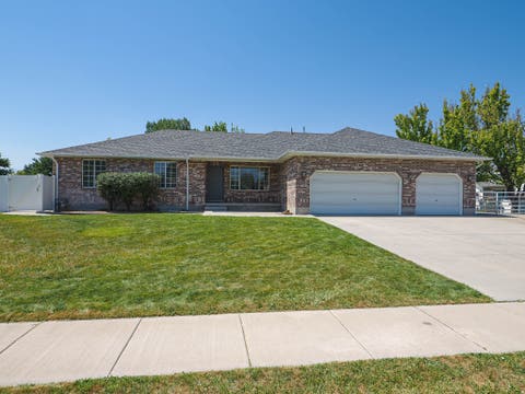 Photo of 12142 S 3300 W, Riverton, UT 84065 (MLS # 2176429)