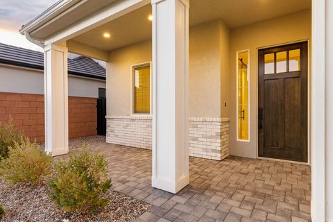 Tiny photo for 2847 E FRESHET DR, Washington, UT 84780 (MLS # 2126915)