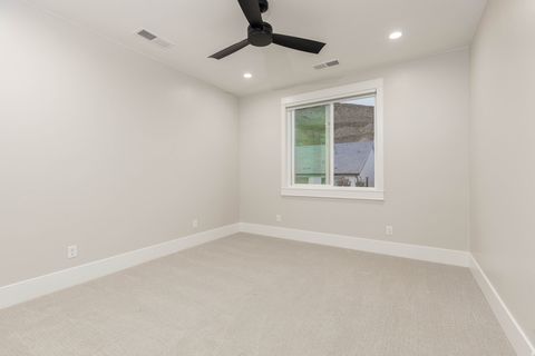 Tiny photo for 2847 E FRESHET DR, Washington, UT 84780 (MLS # 2126915)