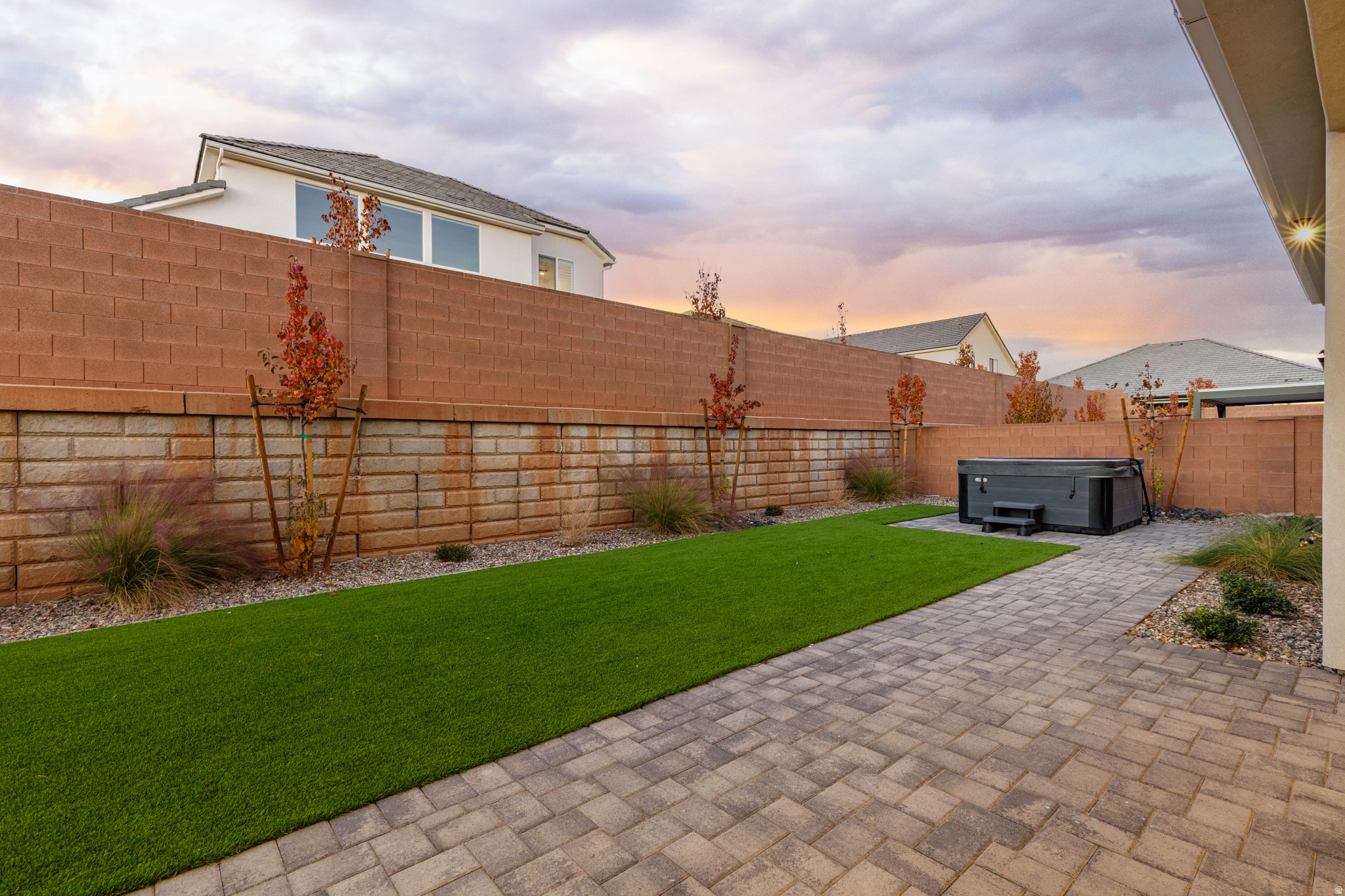 RED MESA AT SUNRISE VALLEY 3 - Residential