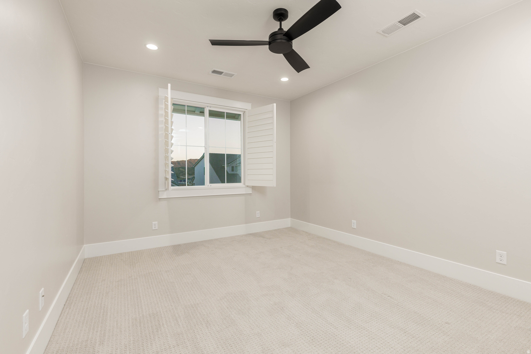 RED MESA AT SUNRISE VALLEY 3 - Residential