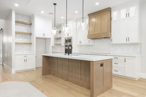 Tiny photo for 2847 E FRESHET DR, Washington, UT 84780 (MLS # 2126915)