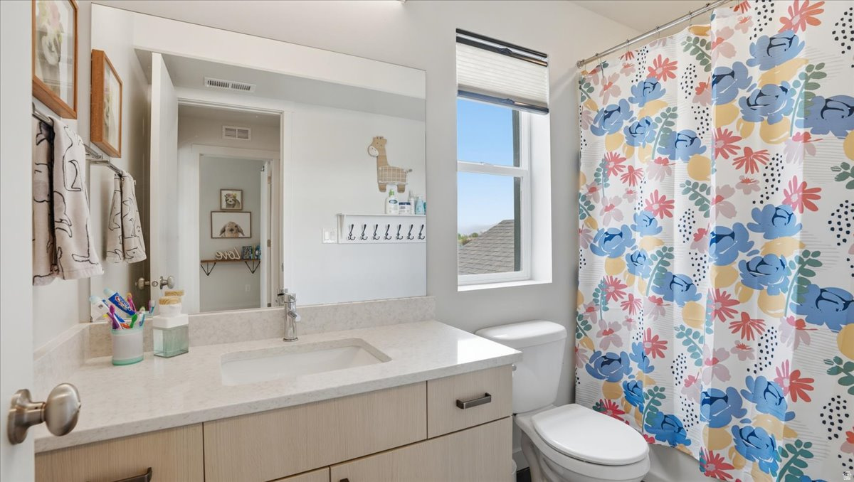 AURORA HIEGHTS - Residential