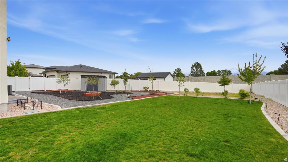 AURORA HIEGHTS - Residential