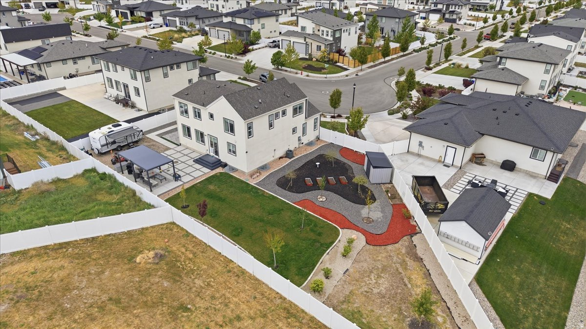 AURORA HIEGHTS - Residential