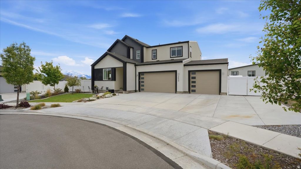 Photo of 3639 W 8280 S, West Jordan, UT 84088 (MLS # 2154166)