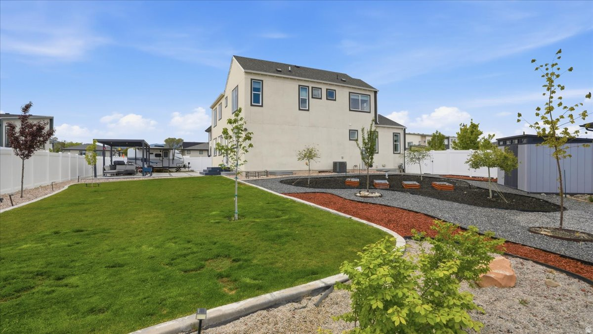 AURORA HIEGHTS - Residential