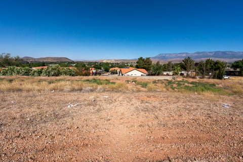 Tiny photo for 353 N 200 E #40, La Verkin, UT 84745 (MLS # 2159379)