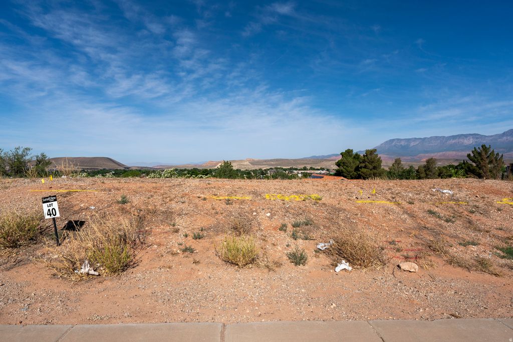 Photo of 353 N 200 E #40, La Verkin, UT 84745 (MLS # 2159379)