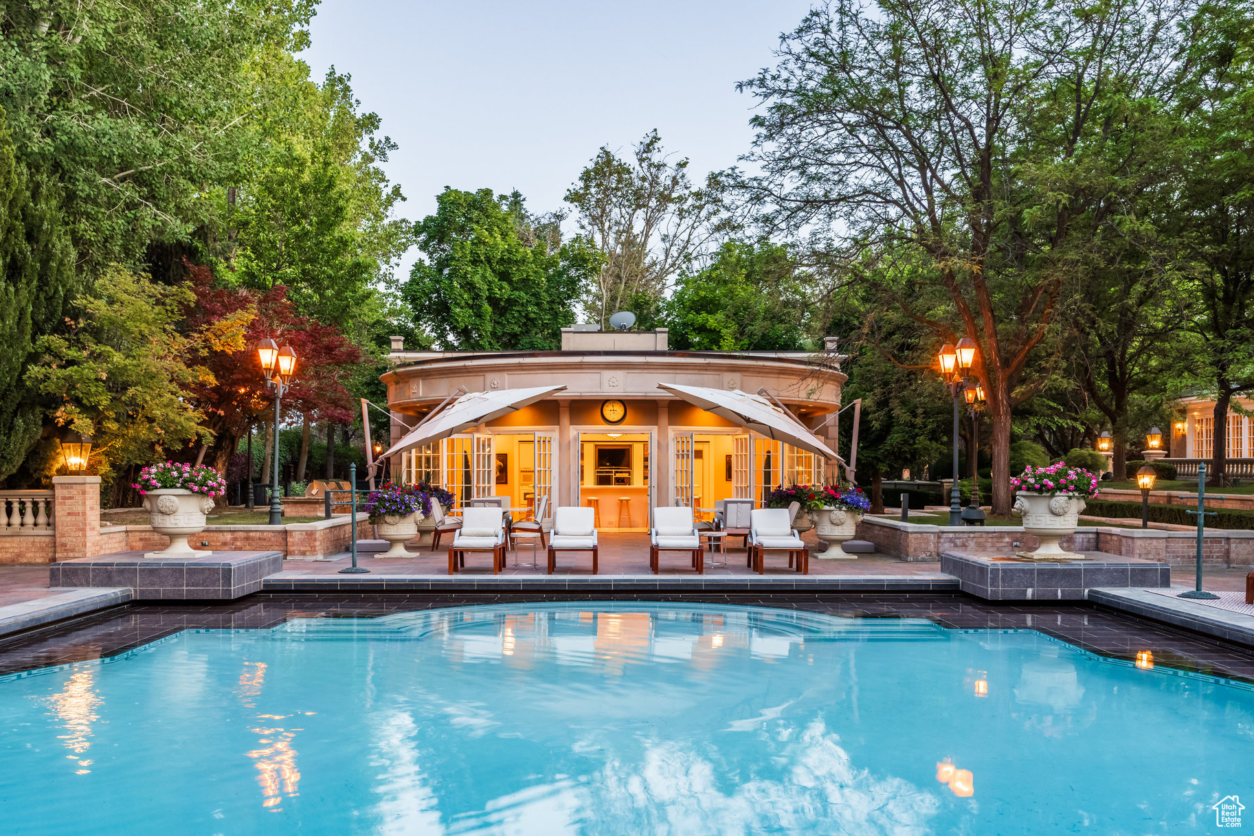 OLD ORCHARD ESTATES - Residential