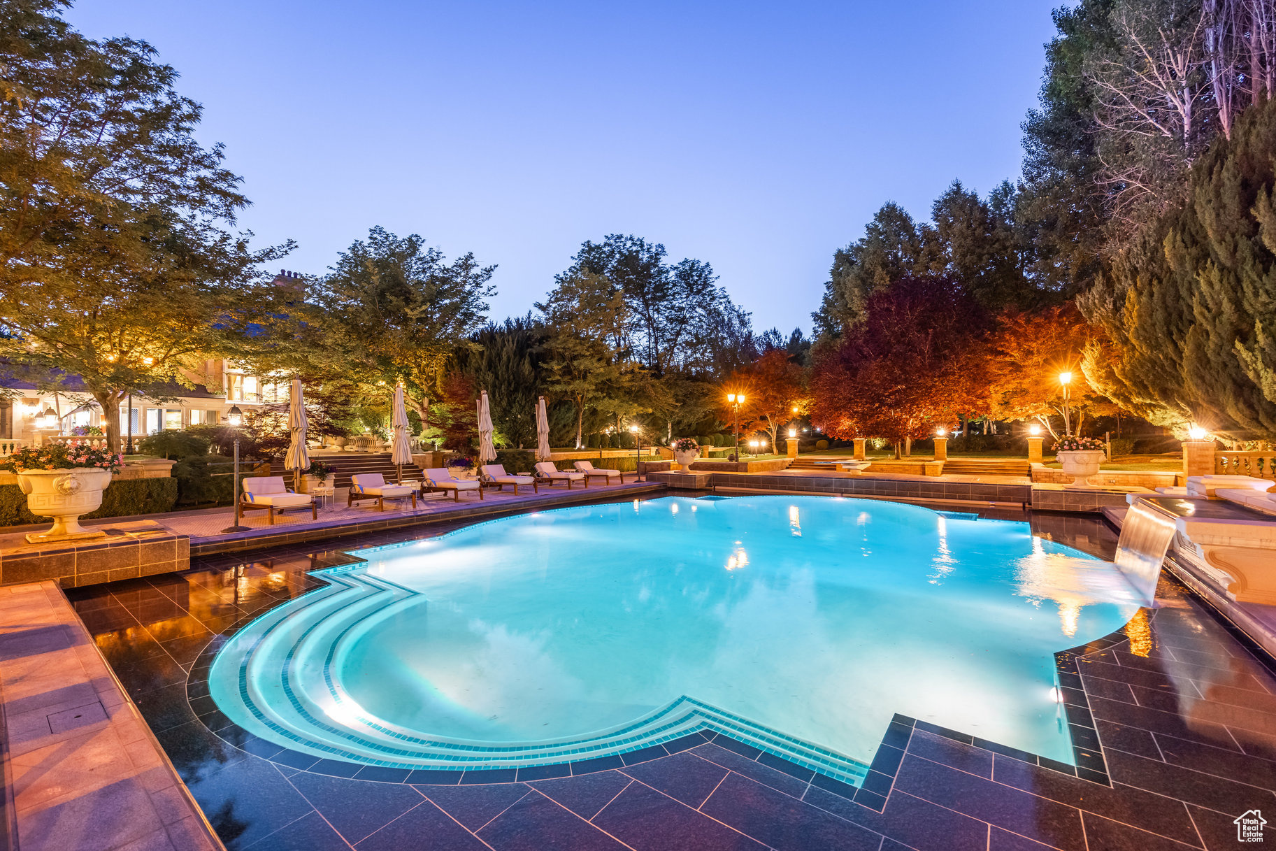 OLD ORCHARD ESTATES - Residential