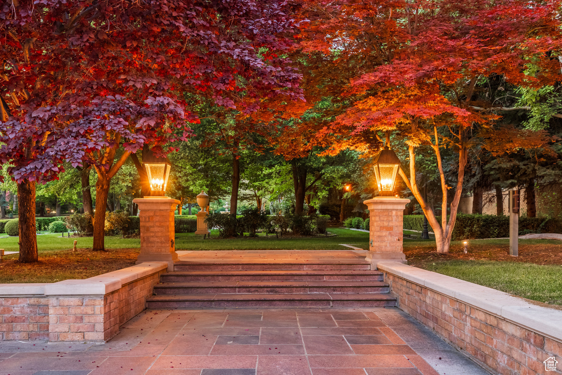 OLD ORCHARD ESTATES - Residential